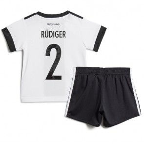 Tyskland Antonio Rudiger #2 Hjemmebanesæt Børn VM 2022 Kort ærmer (+ korte bukser)